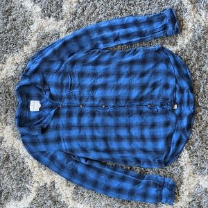 American Eagle Boyfriend Fit long sleeve button up, size M